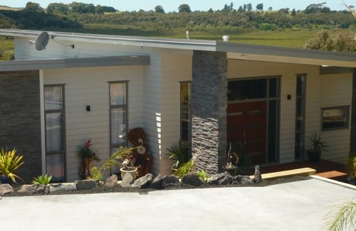 Haruru House | Waterviews and relaxation