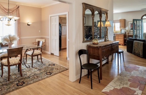 Gloucester House | WaterViews Overlooking Gloucester Inner Harbor/Sunroom/Deck/Walk to Town/AC