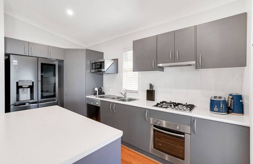 Eurong House | Wattlebird Cottage Eurong Fraser Island