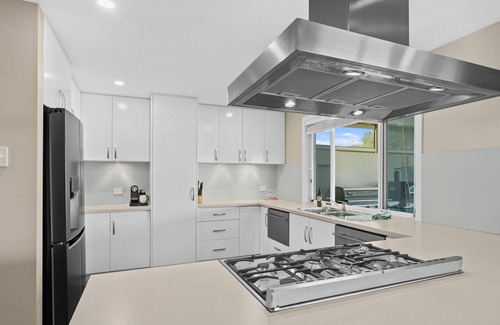 Moana House | Wauwa-ana ~ Moana - Sumptuous Holiday Abode in the Heart of Moana
