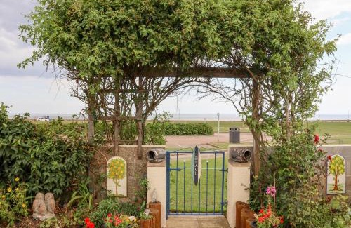 Hornsea House | Wavecrest