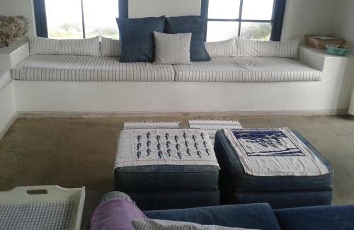 Paternoster Apartment | Waves