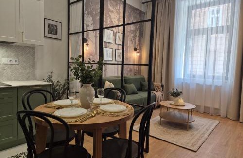 Stradom Apartment | Wawel Square Residence