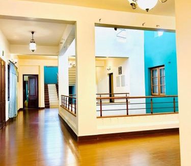 Vazhavatta Hotel | WAYANAD RESORT VILLA Service