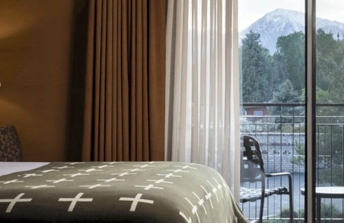 Bishop Hotel | Wayfinder Bishop