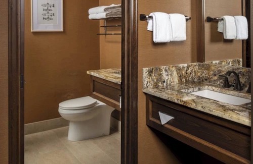 Bishop Hotel | Wayfinder Bishop