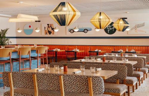 Newport Hotel | Wayfinder Newport