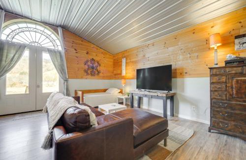 Waynesville Apartment | Waynesville Studio with Fire Pit and Mountain Views!