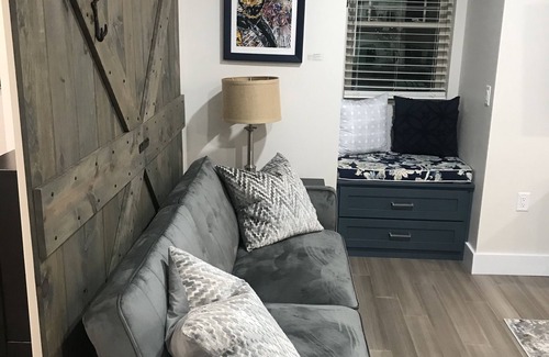 State College Apartment | WE ARE! 2 miles to Beaver Stadium! Private Deck-Grill