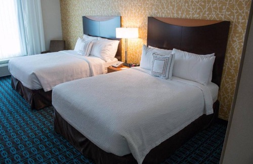 Mount Eden House | We are about 12 miles south of Oakland International Airport