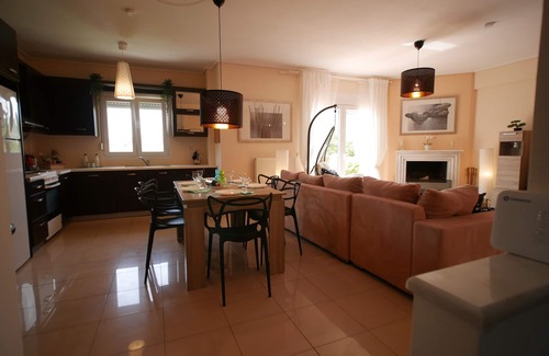 Nea Iraklitsa Villa | We are committed to making your experience genuine