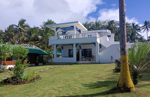 Northern Samar Province Apartment | We are directly on the beach with 50 meters of frontage and beautiful sunsets