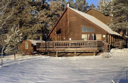 Pagosa Springs Ski Chalet | We Have it All! On the lake, Private Dock! Fishing, Panoramic Views. Hot Tub!
