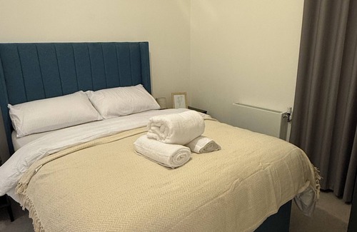 Gascoigne Apartment | Wealth Luxury Two Bedroom Double Ensuite with Balcony View!