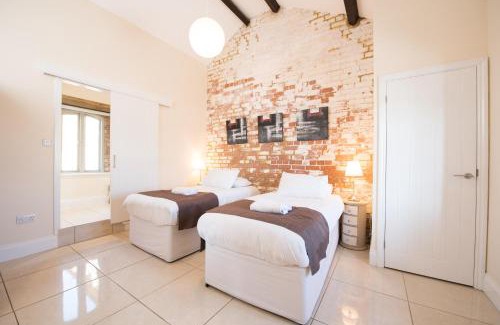 Towcester House | Weasels Way at Tove Valley Cottages