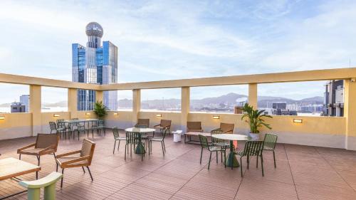Sai Ying Pun Apartment | Weave Studios - Sai Ying Pun