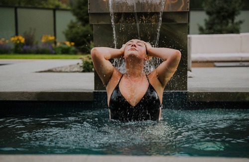 Sea to Sky Highway Cabin | Wedge Mountain Lodge & Spa - Pool, Spa, Theatre +