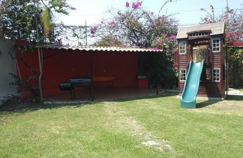 Jiutepec House | Weekend house for 30 people in Cuernavaca