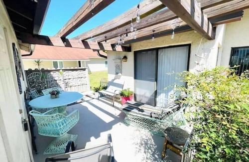 North Weeki Wachee House | Weeki Paradise Retreat-2/2 + Bonus Rm