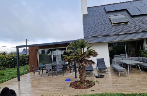 Ploneour-Lanvern House | Weekly rental house with swimming pooleur 5 km from the beach
