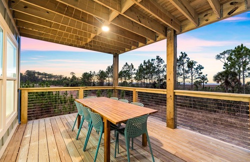 Port St. Joe House | ~Weekly Specials ~Bayfront retreat with stunning sunsets near Cape San Blas