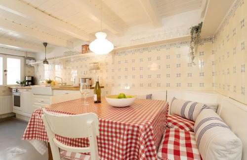 Bojendorf Apartment | Weißes Haus 9123I