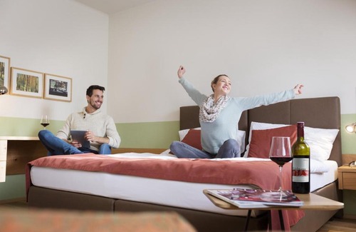 Goettlesbrunn-Arbesthal Bed & Breakfast | Weingut & Gästezimmer Edelmann