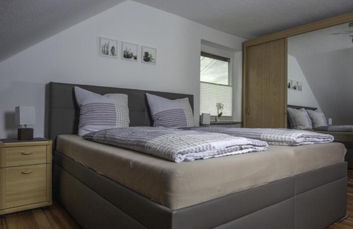 Irsch Apartment | Weinstube Ferienwohnungen Johann Benzschawel