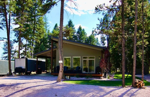 Seeley Lake House | Welcome snowmobilers, skiers, & Winter enthusiasts!