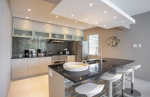 Cay Bay Hill House | Welcome to a slice of paradise!