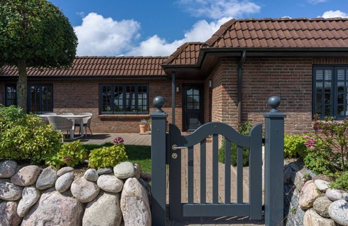 Westerland Apartment | Welcome to Beach Bungalow Sylt 1 - your private paradise in the middle of the dunes