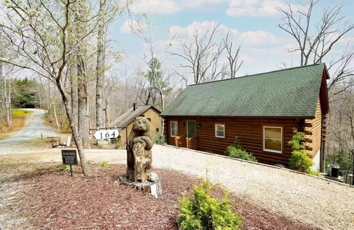 Lake Lure Cabin | Welcome to Bearfoot Cabin