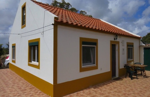 Cercal House | Welcome to Casa Antonie–Sarita, our quaint 2-bedroom home in Cercal do Alentejo.
