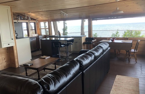 Malletts Bay Cottage | Welcome to Cedar Ledge! 270 Degree View of Lake Champlain