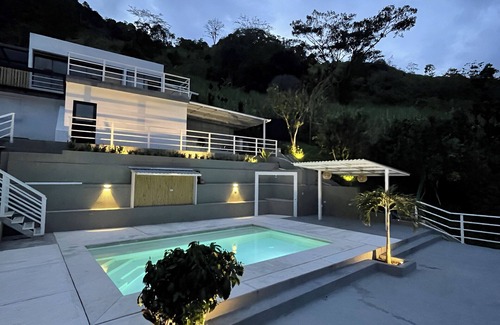 Nocaima Cottage | Welcome to Colina Shalom – Nature, Comfort, and Privacy in the Hills of Nocaima