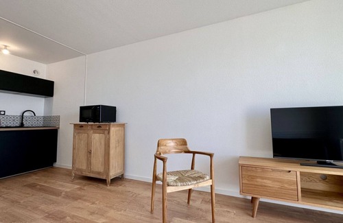 Cayeux-sur-Mer Apartment | Welcome to La Vigie, a charming apartment designed for an unforgettable stay in Paris.