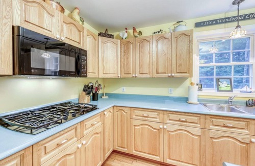 Manchester Center House | Welcome to Laurel Hill in Beautiful Manchester VT 5 Bedrooms Sleeps 10 EVCharger