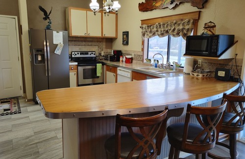 Lenore Cabin | Welcome to Lenore Lodge, located along the wild & scenic Clearwater River.