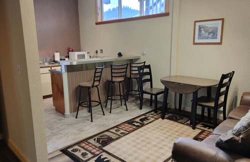 Lenore Cabin | Welcome to Lenore Lodge, located along the wild & scenic Clearwater River.
