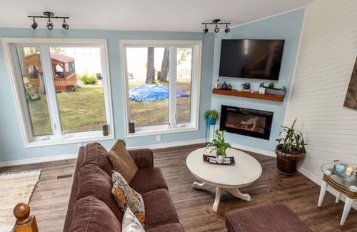 Whitewater Region Cottage | Welcome to Maple Key Trail on the Ottawa River