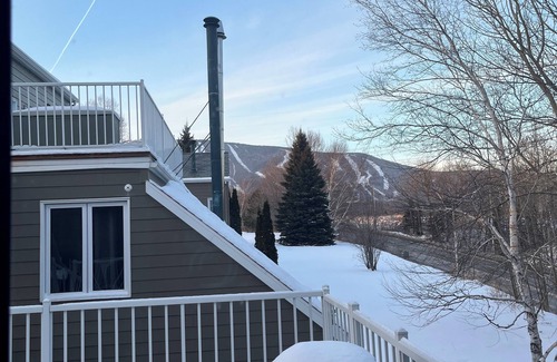 Beaupre Condo | ✨ Welcome to MontOasis ✨nYour peaceful retreat in the heart of Beaupré, Québec