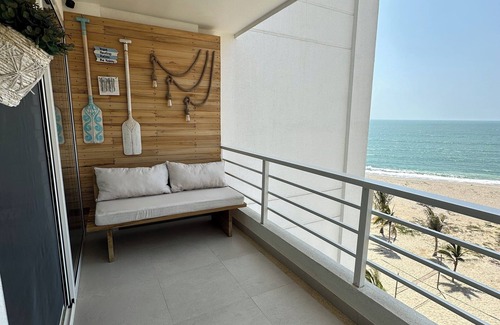 Playas Apartment | Welcome to my little seaside retreat!