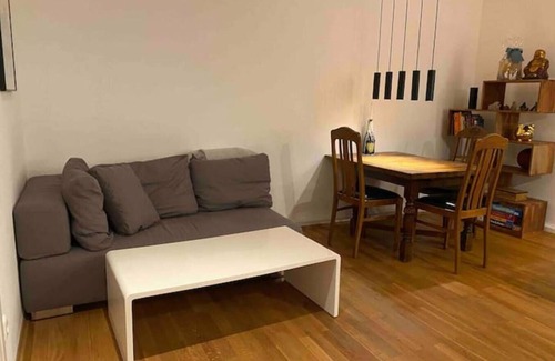 Obere Au Apartment | Welcome to my Stylish 2-Room Haven in Munich!