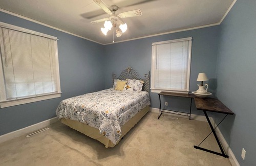 Goldsboro House | Welcome to Nana's House - Centrally Located & Pet Friendly!