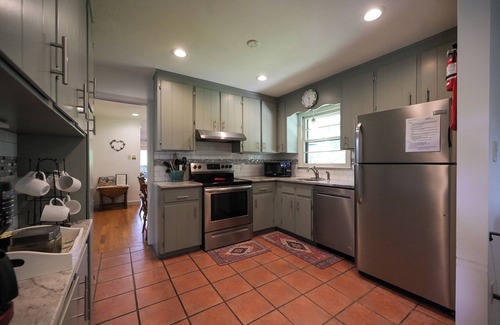 Kenilworth House | Welcome to Nana’s Place in Asheville!