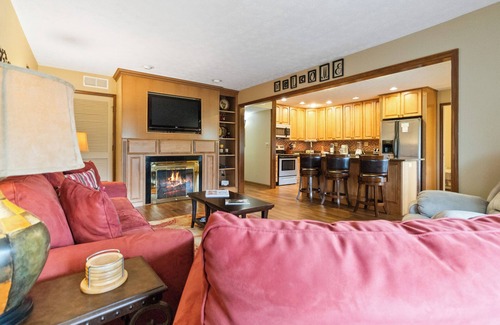 Bronston Condo | Welcome to Number Two Fairway – Your Home Away From Home