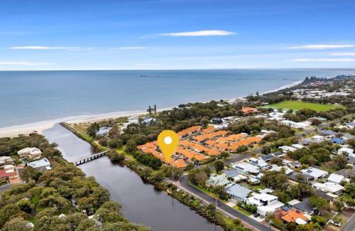 West Busselton House | Welcome to Ocean Breeze Villa