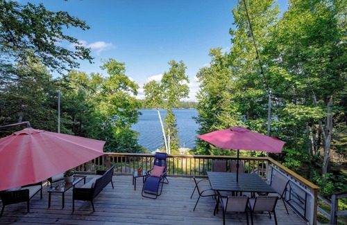 Otis Cottage | WELCOME TO "ON THE ROCKS" COTTAGEnnLakeside cottage near Acadia National Park!