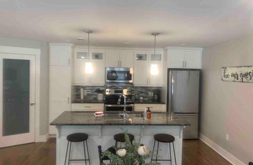 Fredericton Apartment | Welcome to our beautiful 2 level townhouse located in uptown Fredericton