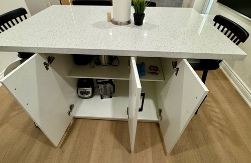 Brampton Apartment | Welcome to our beautifully renovated 2BR Basement | Minutes from YYZ